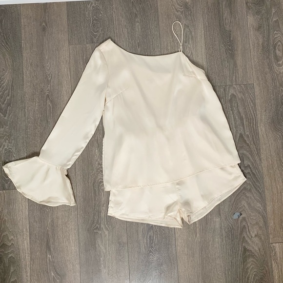 Sabo Skirt Luxe Satin Romper One Shoulder Flare Long Sleeve Playsuit Jumpsuit - Picture 6 of 16